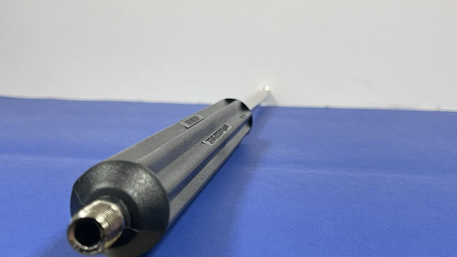 Pressure washing wand handle