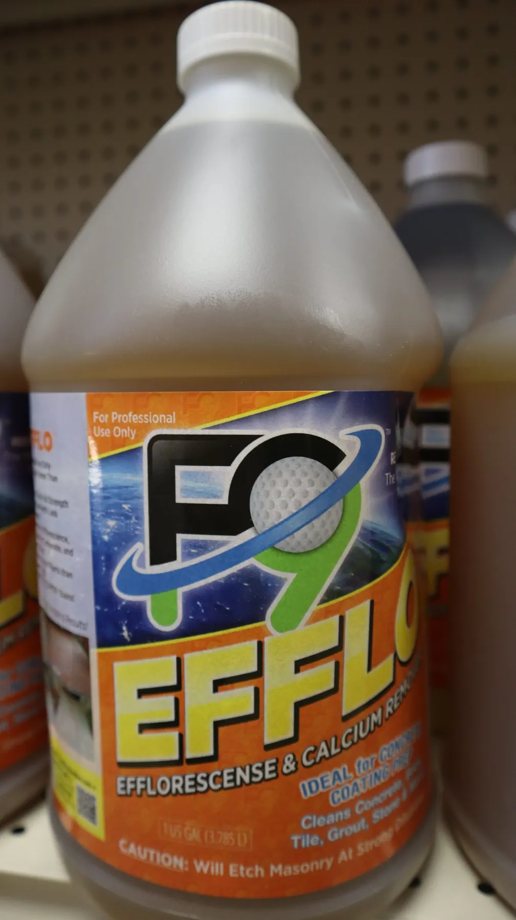 F9 Efflo efflorescence and calcium remover