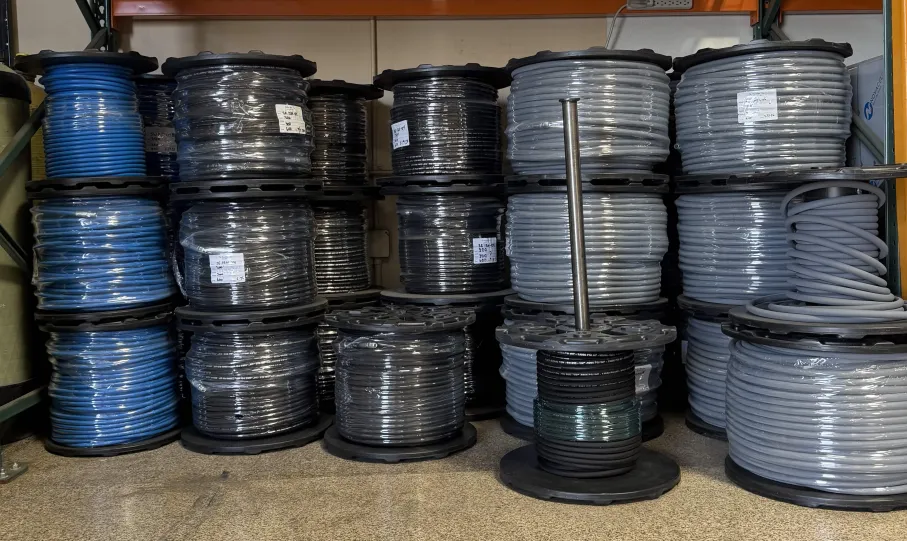 Pressure washing hose reels and spools