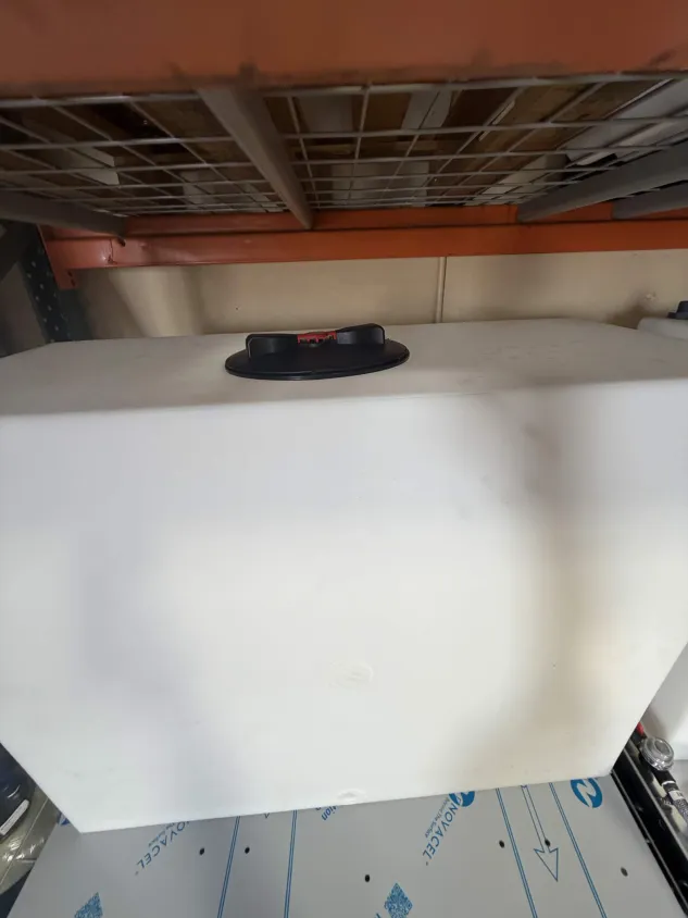 Ronco 4.0/5.0 skid tank with cap